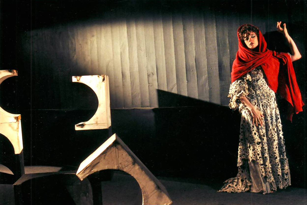Claudia Rossi als Medea